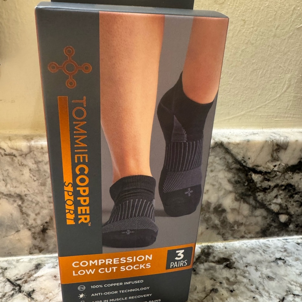 Tommie Copper Sport Compression Low Cut Socks - Black